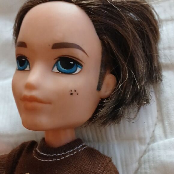 Fashion Doll Set with Denim Outfits - Picture 3 of 8